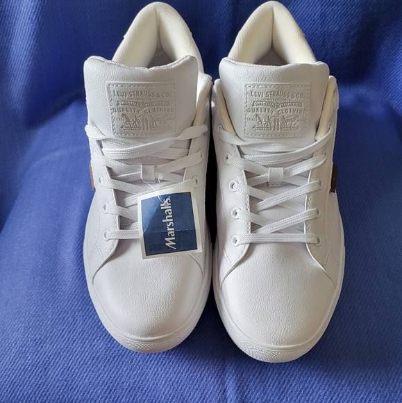 Levi's Other - Levi's mens Jeffrey 501 tumbled ul white, tan low top casual shoes.